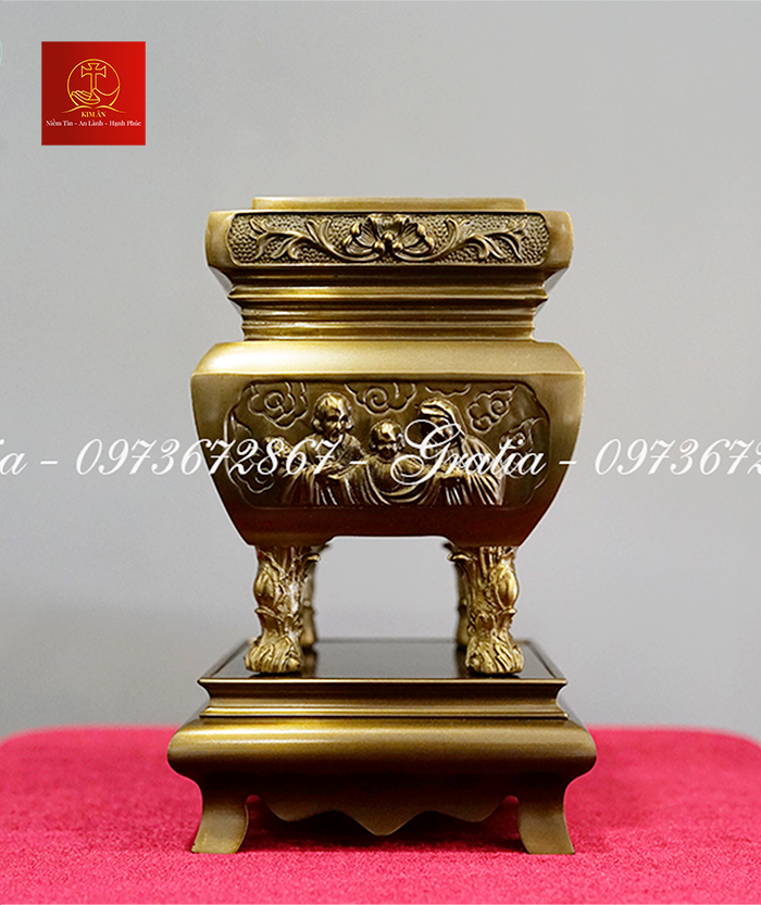 Bát hương đồng Công giáo mẫu vuông cao 20 cm
