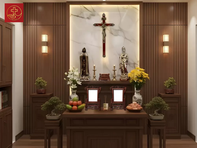Mẫu bàn thờ tổ tiên Công giáo mang phong cách mang vẻ cổ kính nhưng vẫn sang trọng, hiện đại