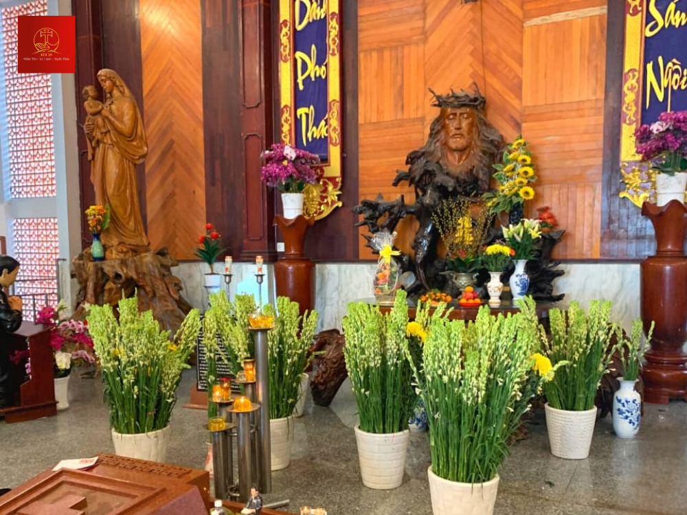 4-3-phong-trao-vinh-danh-cha-diep Không gian thờ phượng ấm cúng và trang nghiêm bên mộ phần Cha Diệp