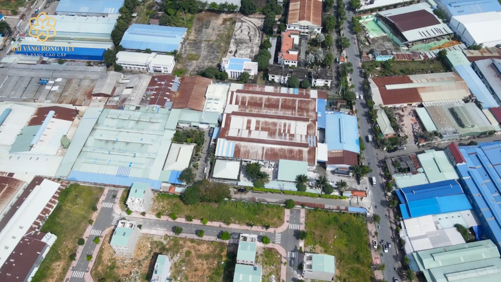 Xưởng sản xuất đồ thờ tại Vật phẩm Công Giáo Kim Ân có diện tích lên tới 11.000 m2