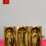 Bàn thờ chúa để bàn mini gấp gọn bằng đồng
