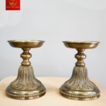 Chân Nến Đế Bông