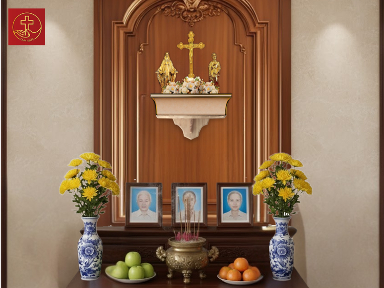 Đạo Thiên Chúa không thờ ông bà tổ tiên theo nghĩa tôn thờ như thờ một vị thần, nhưng khuyến khích việc kính nhớ và hiếu kính tổ tiên (Bàn thờ Công giáo mẫu 2)