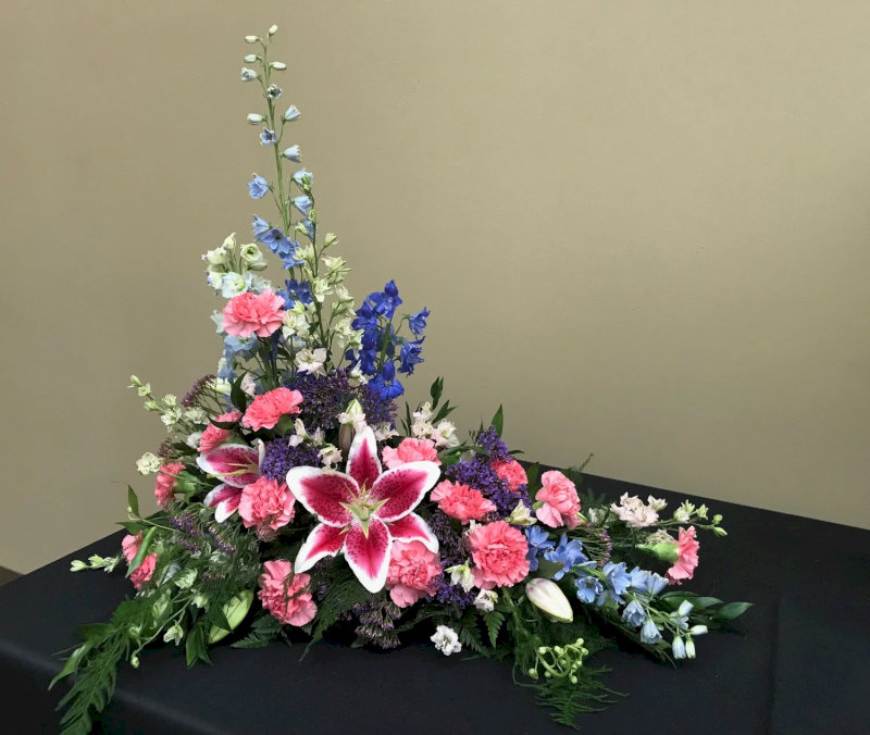 image5 Kiểu cắm chữ L phù hợp với bàn thờ có không gian góc cần được làm nổi bật