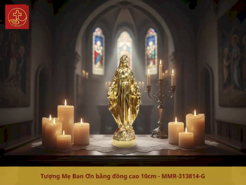 Mẫu bàn thờ với tượng Đức Mẹ Ban Ơn bằng đồng màu vàng gold sang trọng, tinh xảo (MMR-313814-G)