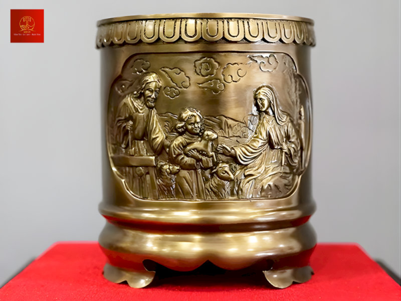 theo-dao-thien-chua-co-duoc-thap-huong-khong-4-5-mau-bat-huong-lu-huong-danh-rieng-cho-dao-cong-giao-04 Bát hương đồng mẫu tròn nhỏ gọn tinh tế