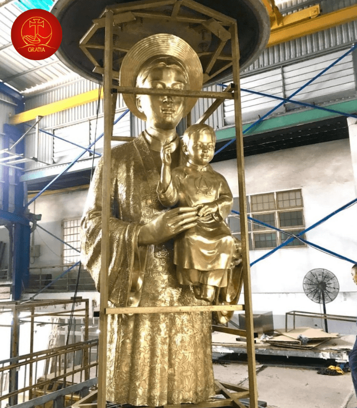 tuong-me-la-vang-cao-7-met-tai-thanh-dia-la-vang-2 Tuong Me La Vang Cao 7 Met Tai Thanh Dia La Vang 2