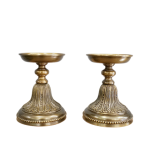 Chân Nến Đế Bông