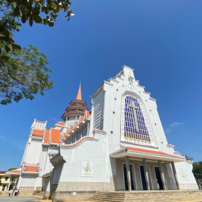 Nhà sách Nhà thờ Dòng Chúa Cứu Thế