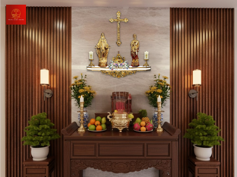 Bàn thờ Chúa hài hòa cùng bàn thờ gia tiên truyền thống