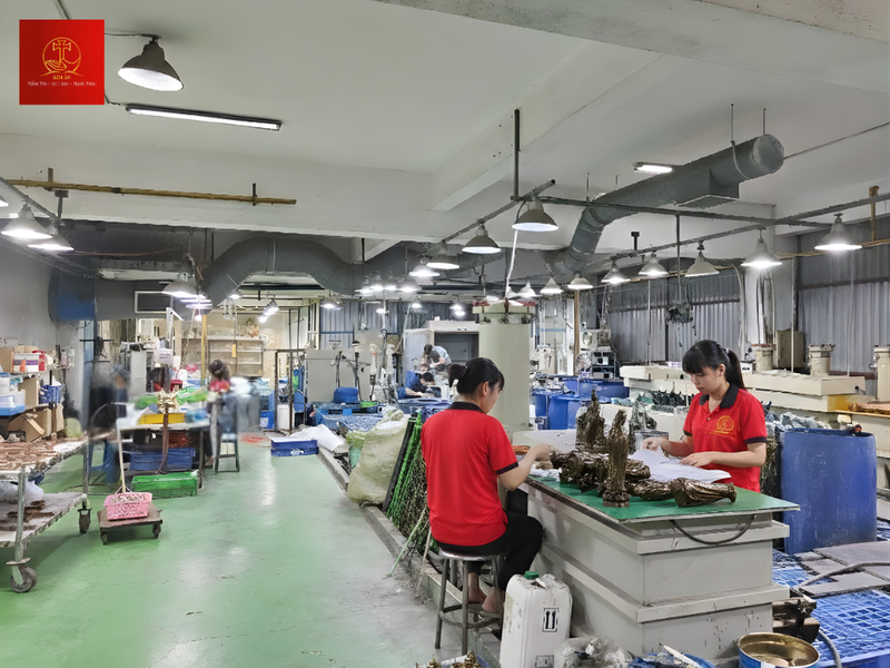 Kim Ân sử dụng chất liệu đồng cao cấp làm tượng thánh an tôn
