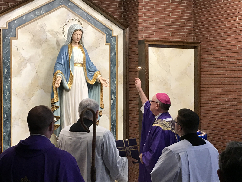 Làm phép tượng Đức Mẹ giúp tượng mang ý nghĩa thiêng liêng trọn vẹn