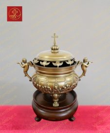 Lư hương đồng tròn họa tiết bữa tiệc, quai cầm thiên thần, nắp khắc bồ câu cao 25cm