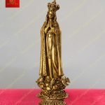 Tượng đức mẹ Fatima Bồ Đào Nha đội vương miện, chắp hai tay trước ngực chất liệu đồng cao 10cm