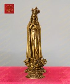 Tượng đức mẹ Fatima Bồ Đào Nha đội vương miện, chắp hai tay trước ngực chất liệu đồng cao 10cm