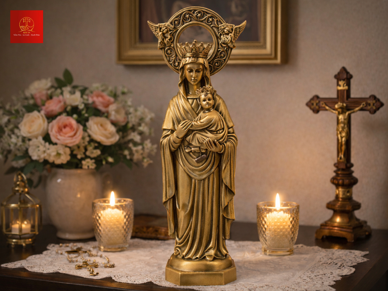 Tượng Đức Mẹ Hằng Cứu Giúp bằng đồng với ánh mắt đầy thương xót