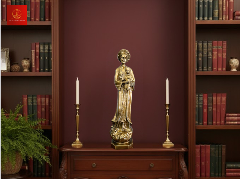 Tượng Đức Mẹ La Vang đồng cổ điển nổi bật tạo không gian sang trọng