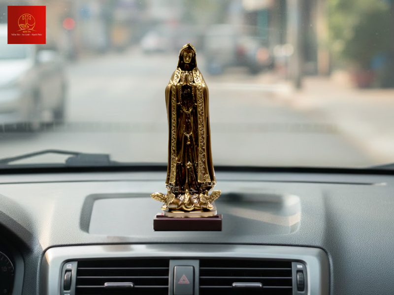 Tượng Đức Mẹ Mân Côi nhỏ gọn phù hợp đặt trên xe ô tô