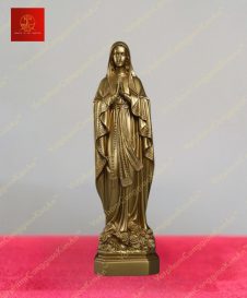 Tượng mẹ Lộ Đức nguyên bản tư thế trang nghiêm trong bộ áo choàng dài cùng khăn che đầu chất liệu đồng cao 50cm