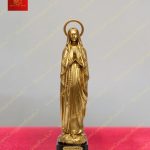 Tượng mẹ Lộ Đức với vầng hào quang phát sáng, tay mang chuỗi Mân Côi chất liệu đồng mạ vàng cao 25cm