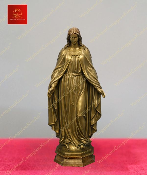Tượng Mẹ Fatima 2 Tay Ban Ơn dáng đứng hiền từ chất liệu Đồng Màu Vàng Cao 40cm