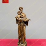 Tượng Thánh Anton tay bế Chúa, tay cầm Thánh Kinh chất liệu đồng cao 50cm