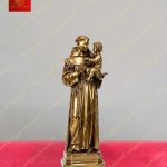 Tượng Thánh Anton trang phục tu sĩ thánh thiện đang bế Chúa Hài Đồng chất liệu đồng cao 35cm