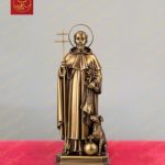 Tượng Thánh Đa Minh trong trang phục tu sĩ tay cầm tràng hạt Mân Côi chất liệu đồng cao 30cm