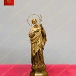 Tượng Thánh Giuse cùng cây gậy và bó hoa huệ chất liệu đồng cao 45cm